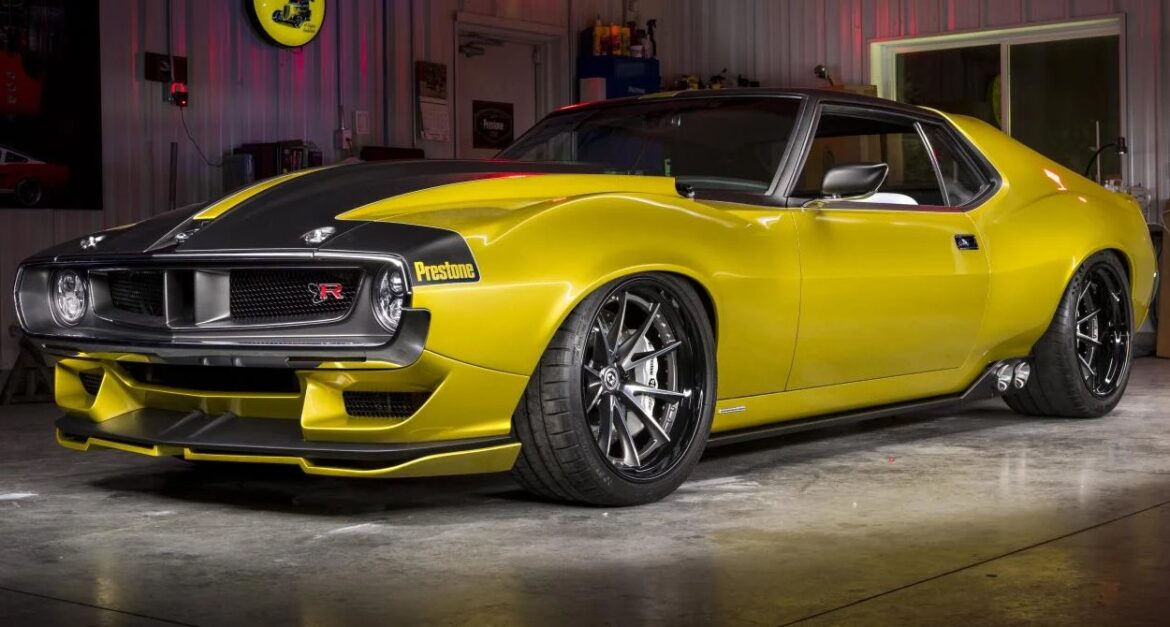 This 1972 AMC Javelin AMX ‘Defiant’ Packs a 1030 hp Supercharged Hellcat V8
