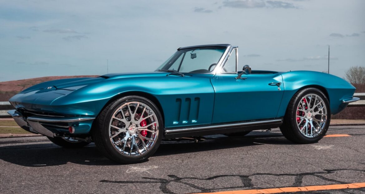 This ’65 Chevy Corvette C2 Sting Ray is Built on a C7 with a 430hp LS3 V8